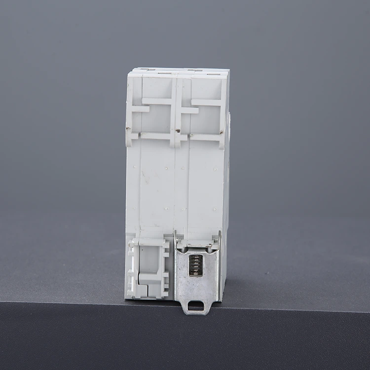 Modularno električno menjalno stikalo